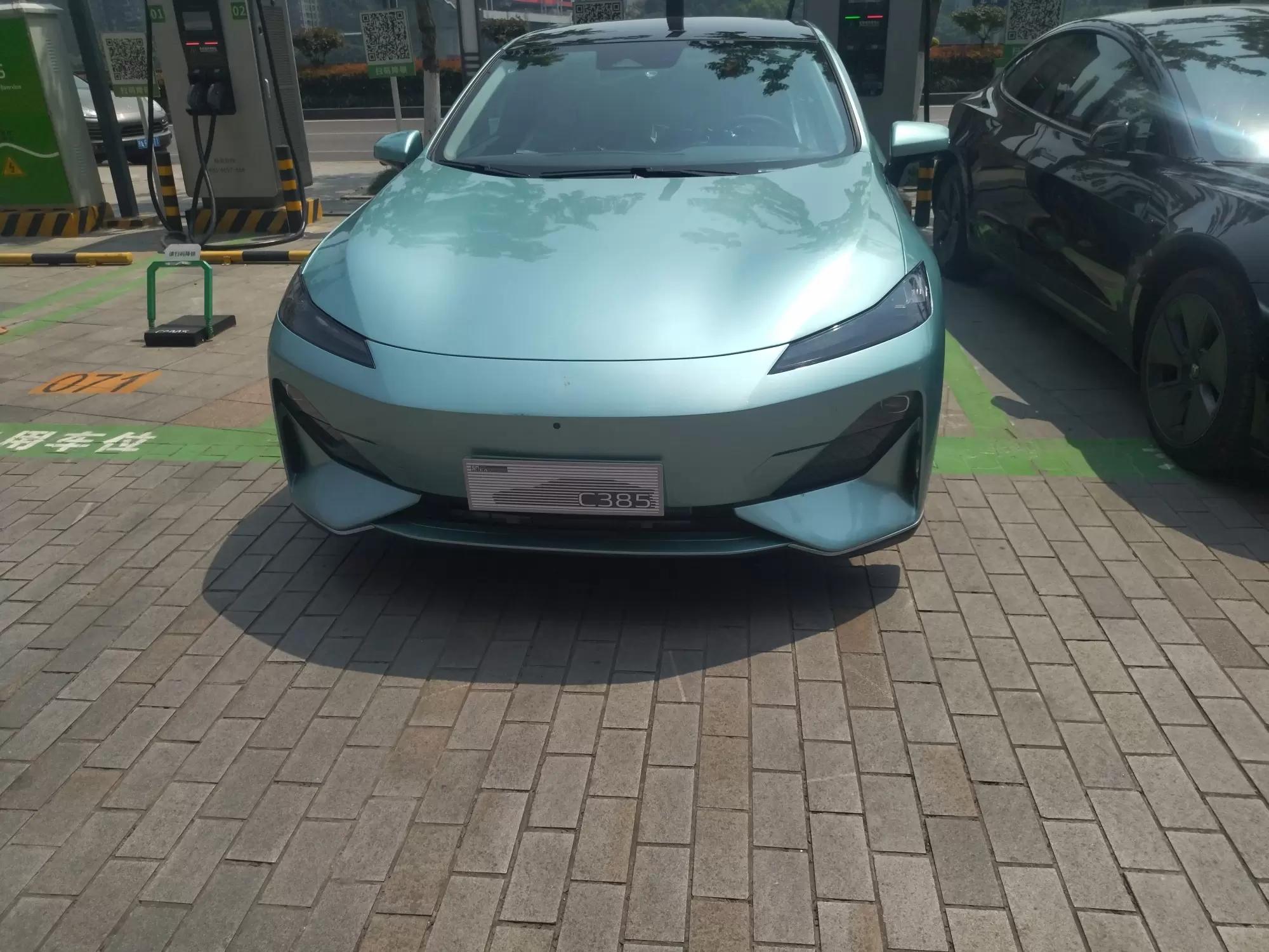 直面Model 3毫无惧色，长安深蓝C385最新实拍图曝光